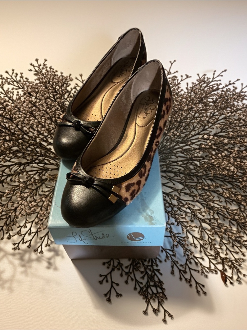 Life Stride Black and Leopard Ballet Flats